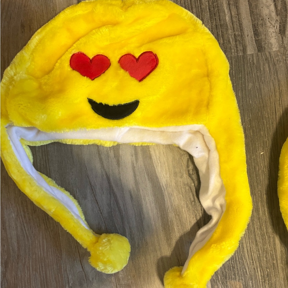 Yellow Heart Eyes Emoji Plush Hat